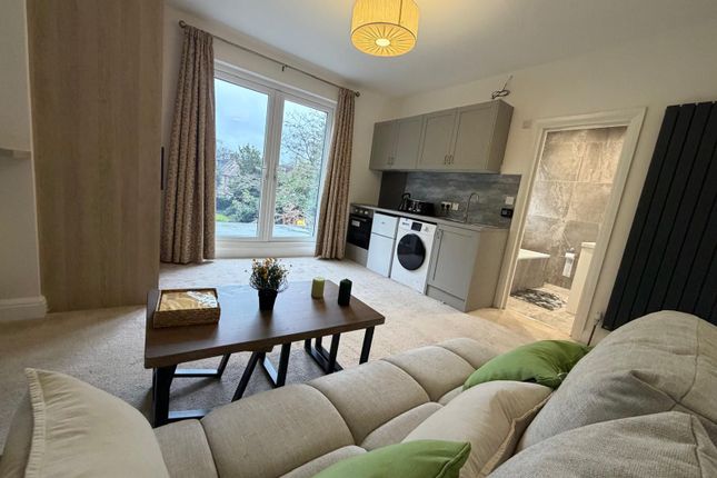 13 , The Bishops Avenue, London photo 5