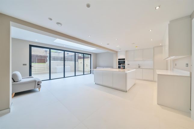8, Catherine Road, Surbiton photo 2