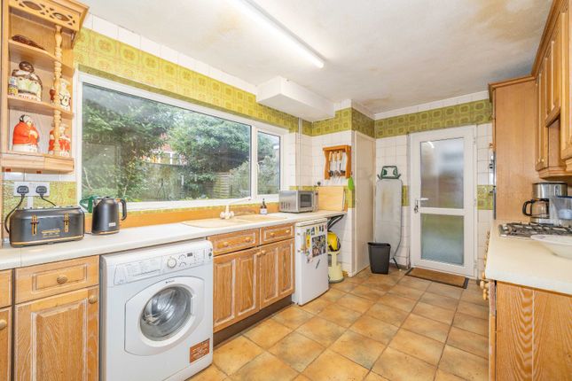 7, Randolph Close, Kent photo 3