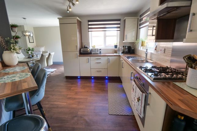 39, Greenfinch Way, Morecambe photo 3
