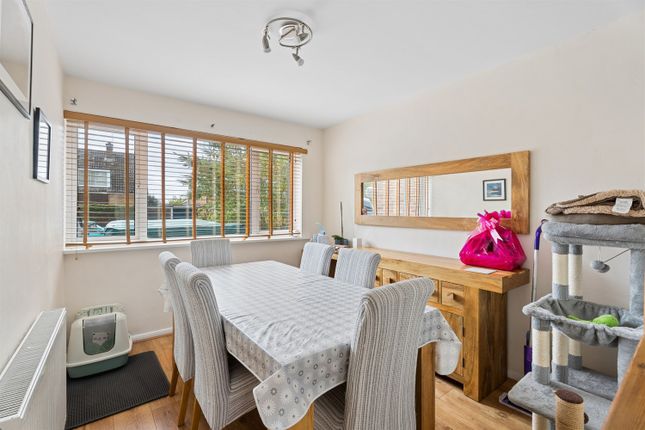 2, Hayes Avenue, Abingdon photo 4