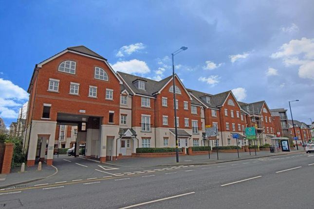 Thumbnail Flat to rent in Lordswood Road, Harborne, Birmingham