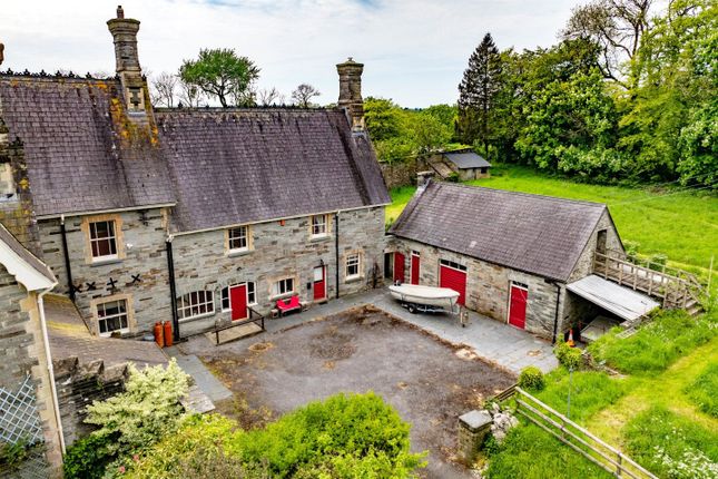 Rear Courtyard