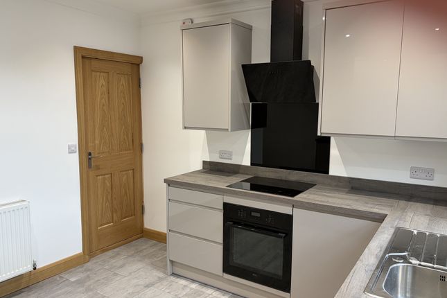31, Nelson Street, Leek photo 3