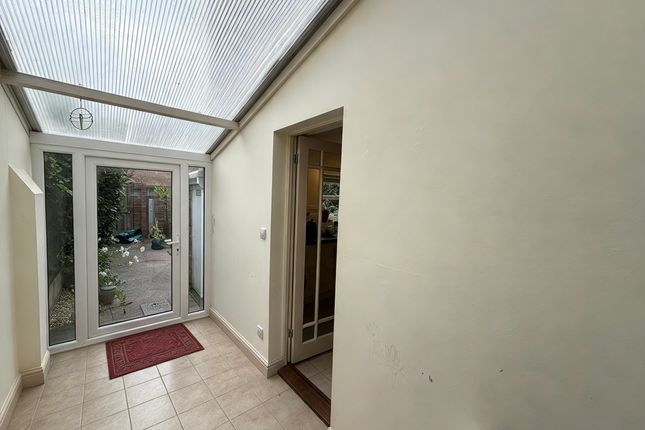 46, East Grove Road, Exeter photo 5