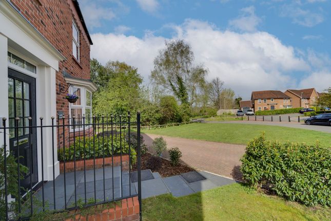 1 Alpine Echoes Close, Sandbach photo 4