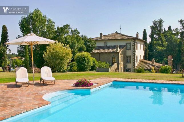 Thumbnail Hotel/guest house for sale in Via Santa Margherita, 53, 52044 Cortona Ar, Italy