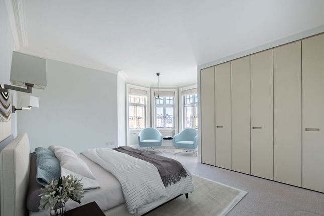 Flat to rent in Abingdon Villas, London