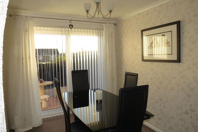 21, Westminster Road, Wellingborough photo 3