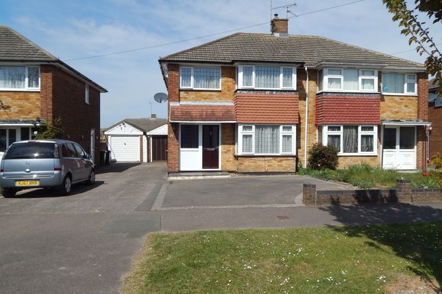 Semi-detached house to rent in Lockington Crescent, Luton