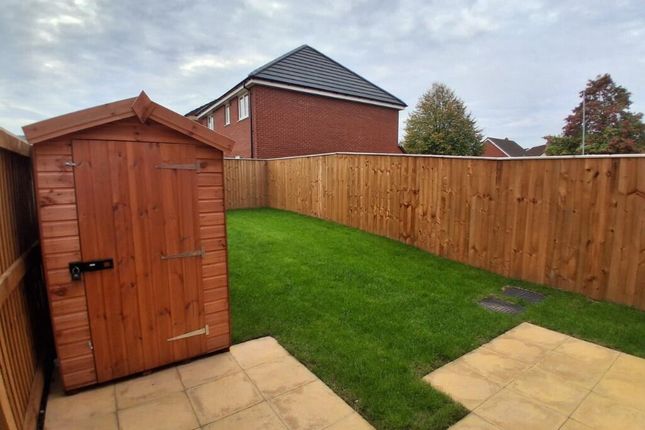 7TRONES-WHITTON, Lunts Heath, Widnes photo 5