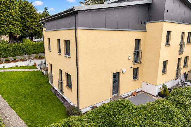 8, Glamis Gardens, Dundee photo 2