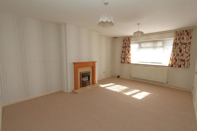 33, Maple Walk, Bristol photo 2