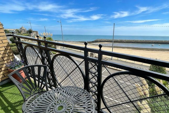 Apt 6, Rhos Abbey, Rhos Promenade, Colwyn Bay photo 2