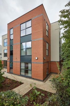 Thumbnail Flat to rent in Selly Oak, Birmingham, West Midlands