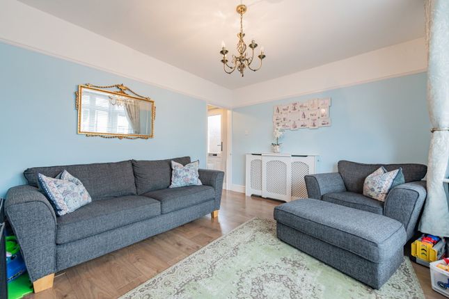 11, Swanmore Avenue, Southampton photo 4