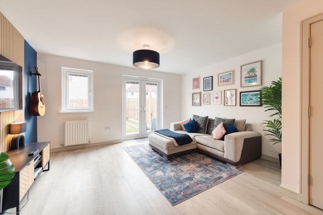 99 Kaims Crescent, Livingston photo 4