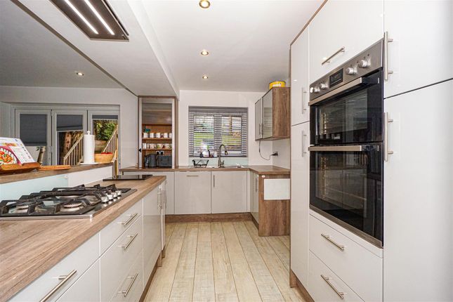 9, Delaware Drive, St. Leonards-On-Sea photo 4
