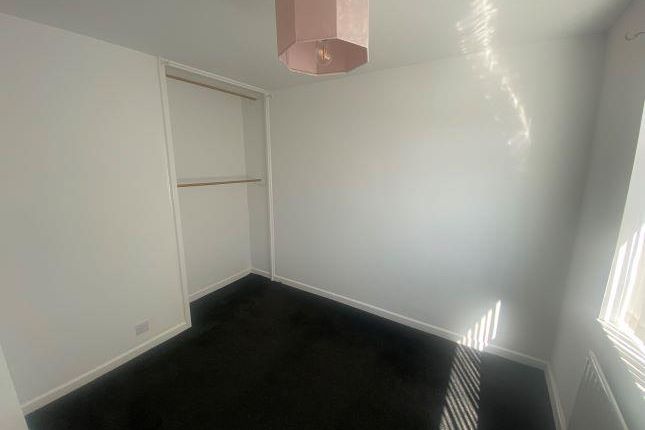 28, Essex Gardens, South Shields photo 2