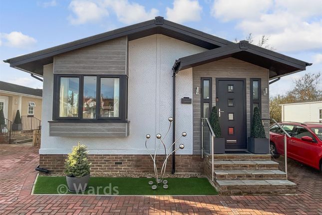 2-bed caravan on Newbridge Park, Maidstone Road, Tonbridge, £220,000
