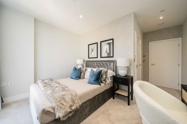Flat 23 Bookbinder Point, 227, Bollo Lane, London photo 4