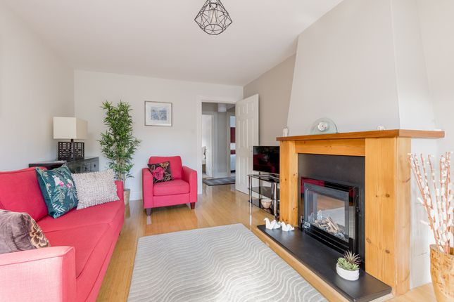 14/3, Hillpark Court, Edinburgh photo 4