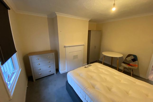 110, Hythe Street, DARTFORD photo 2
