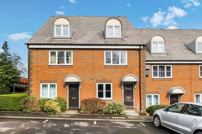 Thumbnail Flat to rent in Waterside Court, Alton, Hampshire