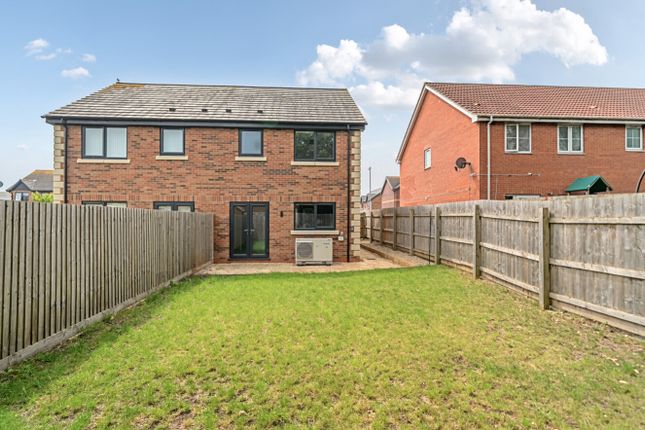 9, Cornfield Way, Lincoln photo 4