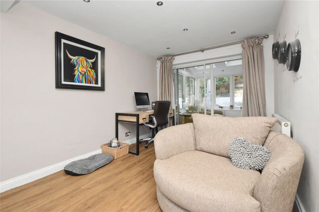 38, Acaster Drive, Leeds photo 3