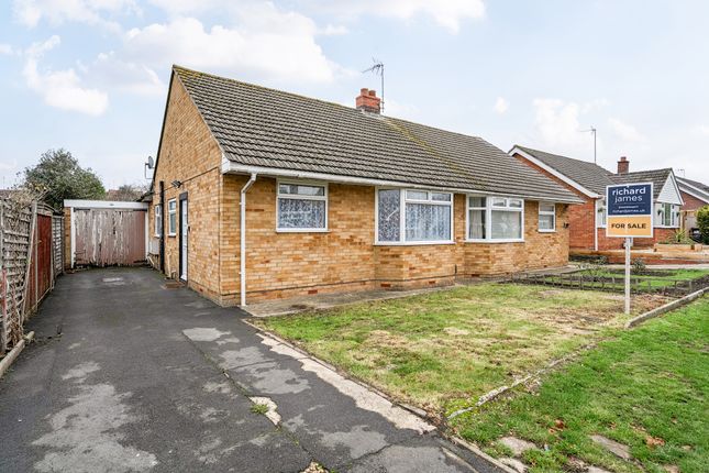 2-bed house on 56, Kennet Road, Swindon, £250,000