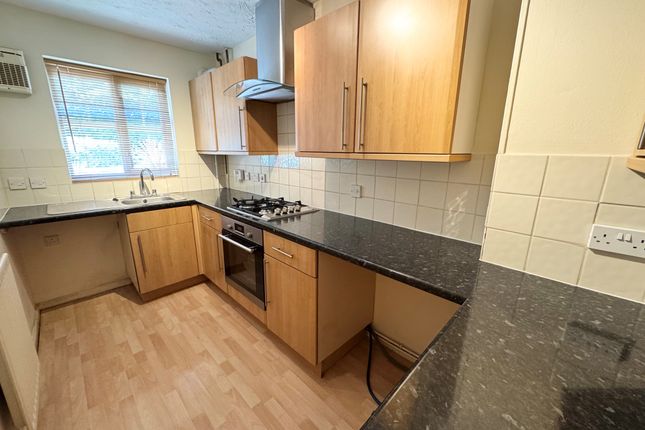 38, Southampton photo 4