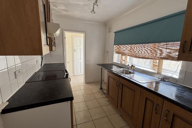 19, Alma Street, Sheerness photo 4