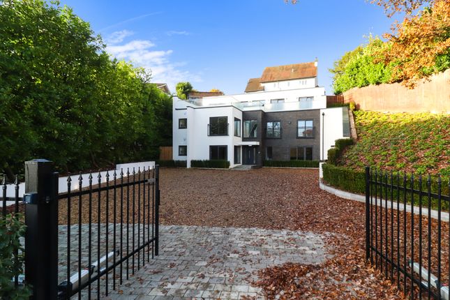 Flat for sale in Mill Lane, Gerrards Cross