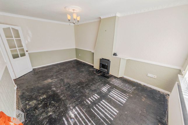 8 Renshaw Avenue, Manchester photo 3