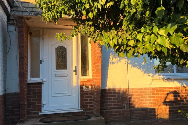 28 Bradgers Hill, Bradgers Hill Road, Luton photo 2