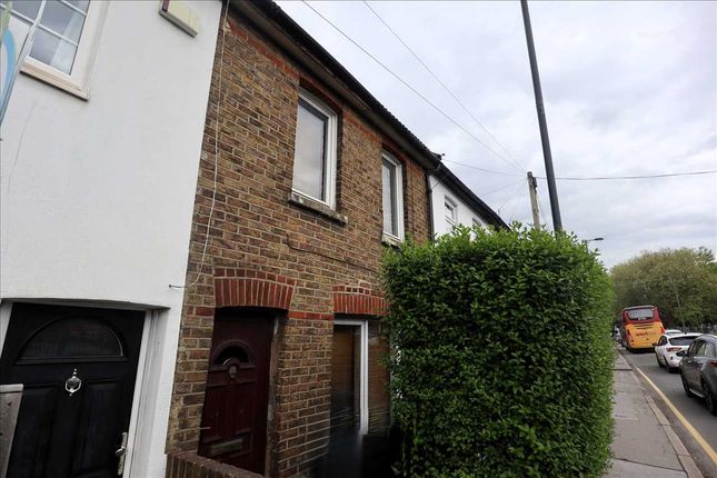 Terraced house for sale in Lion Green Road, Coulsdon