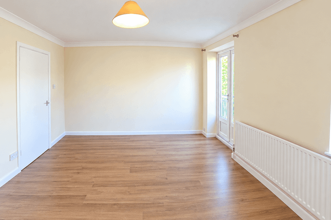 51 Pinner Grove, PINNER photo 2