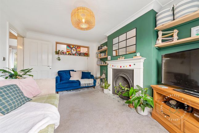 32, Murrel Close, Cardiff photo 3