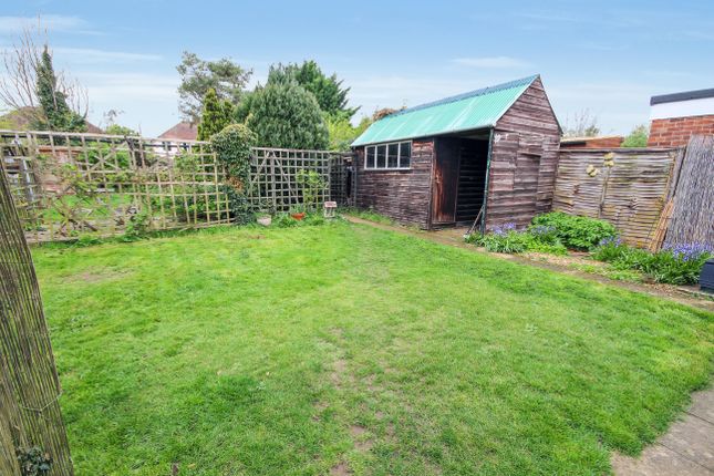 Detached bungalow to rent in Home Close, Histon, Cambridge