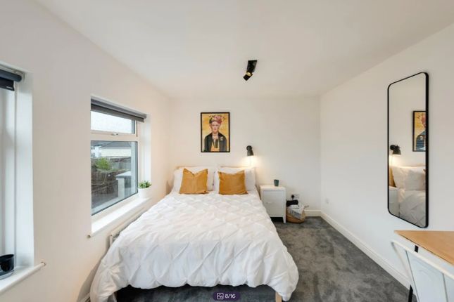 A Spacious And Inviting Large Double Bedroom With ...