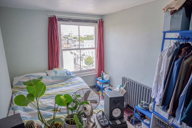 Top Floor, 44, Sutherland Avenue, London photo 4