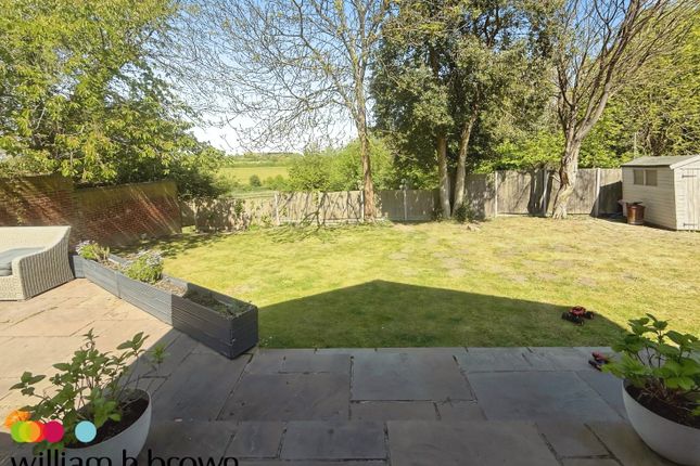 Barn Cottage, High Road, Grays photo 4