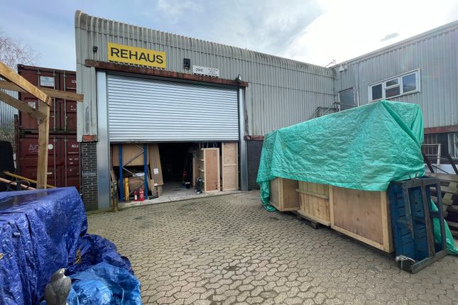 Industrial to let in Weir Road, Wimbledon