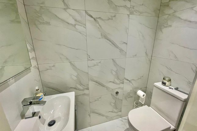3 Arlingham House, St. Albans Road, Potters Bar photo 4