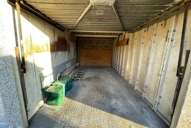 Garage, 176, Bergholt Road, Colchester photo 2