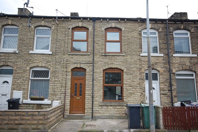 Thumbnail Terraced house to rent in Batley Street, Huddersfield