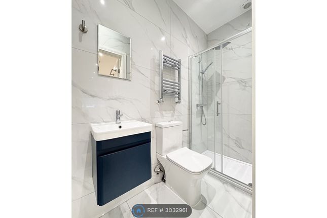 Flat, Harrow View, Harrow photo 5