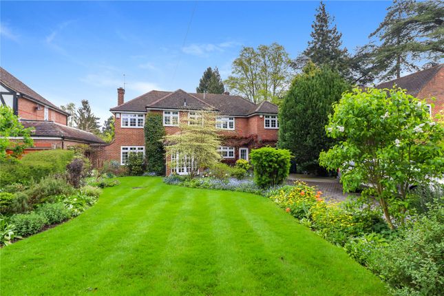 Thumbnail Detached house for sale in Langley Road, Watford