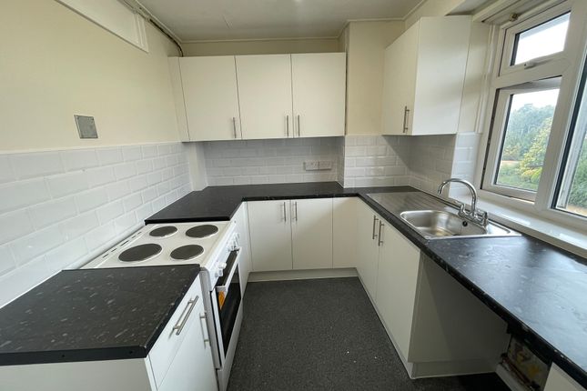 6, Shakespeare Square, Hainault photo 3